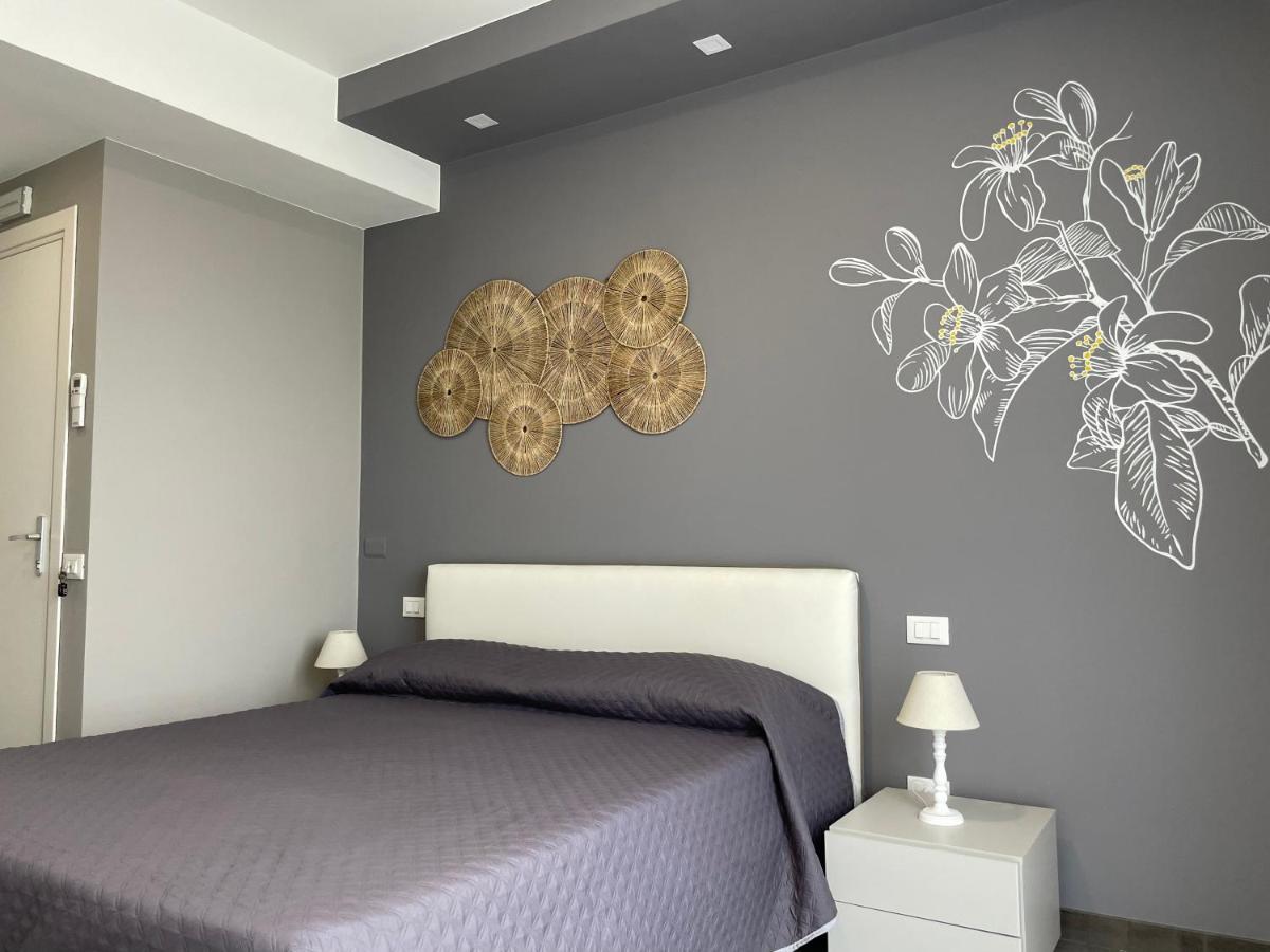 Cala Azzurra Macari Bed And Breakfast And Holidays House Ngoại thất bức ảnh