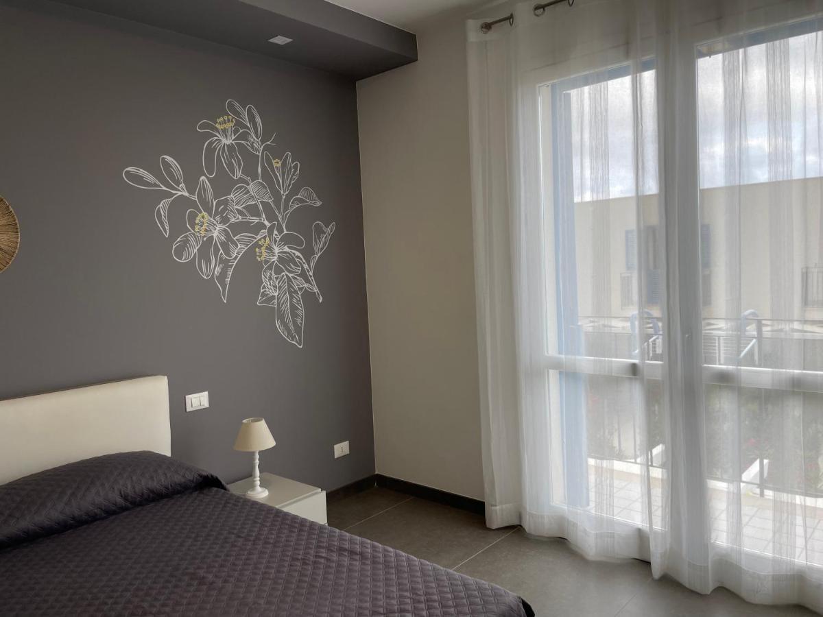 Cala Azzurra Macari Bed And Breakfast And Holidays House Ngoại thất bức ảnh