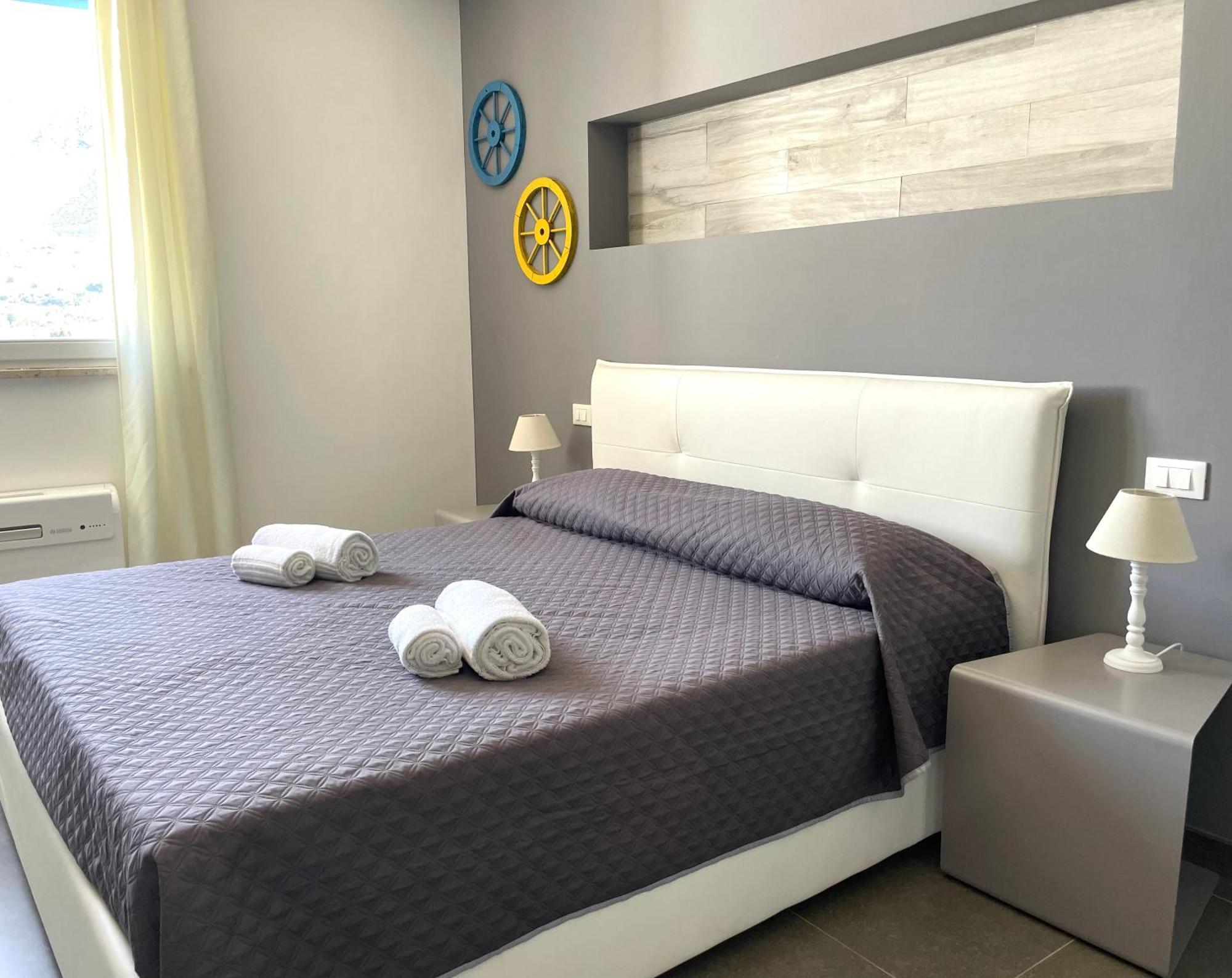 Cala Azzurra Macari Bed And Breakfast And Holidays House Ngoại thất bức ảnh
